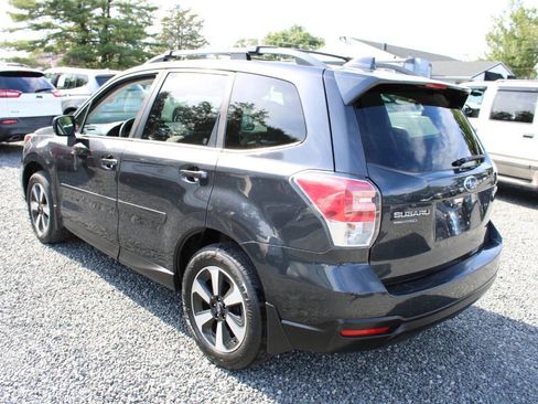 Used 2018 Subaru Forester 2.5i Premium w/ All-Weather Package AWD/4WD image 9