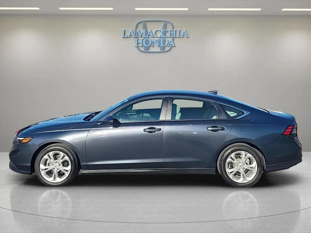 Used 2025 Honda Accord LX image 2