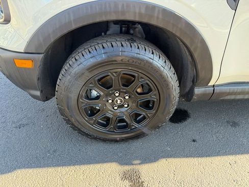 Used 2025 Ford Bronco Sport Badlands image 24