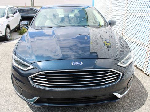 Used 2020 Ford Fusion SEL image 2
