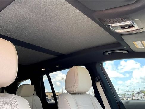 Used 2024 Mercedes-Benz GLS 450 4MATIC image 26
