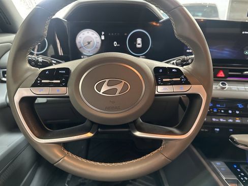 Certified 2024 Hyundai Elantra SEL w/ Convenience Package image 16