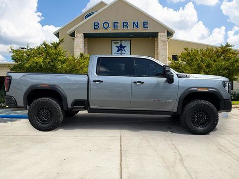 Used 2024 GMC Sierra 2500 AT4X w/ AT4X AEV Edition AWD/4WD image 7