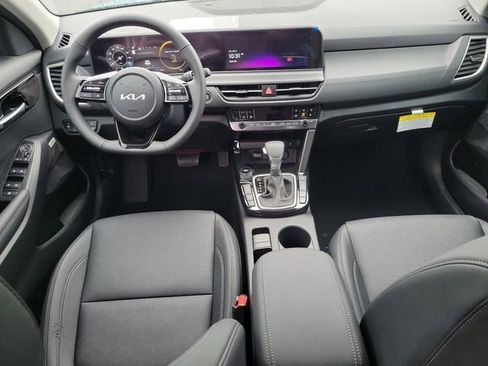 New 2026 Kia Seltos SX w/ SX Sunroof Package image 16