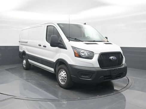 Certified 2025 Ford Transit 150 Low Roof AWD image 8