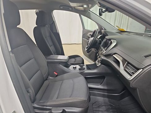 Certified 2023 GMC Terrain SLE w/ Driver Convenience Package image 13