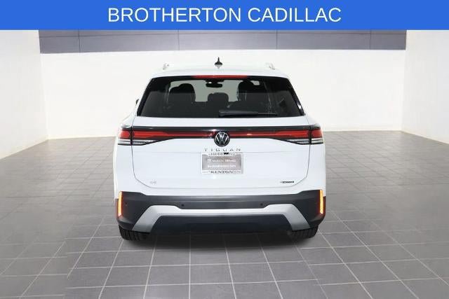 Used 2026 Volkswagen Tiguan SE AWD/4WD image 4