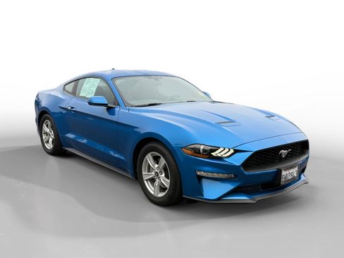 Used 2020 Ford Mustang Coupe image 7