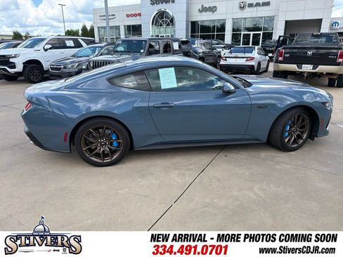 Used 2024 Ford Mustang GT Premium RWD image 18