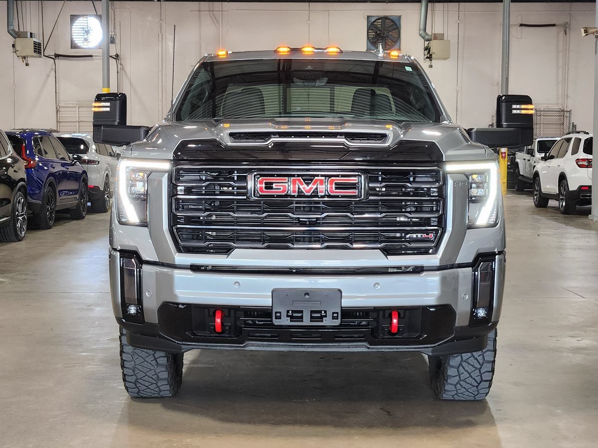Used 2024 GMC Sierra 2500 AT4 w/ AT4 Premium Plus Package AWD/4WD image 3