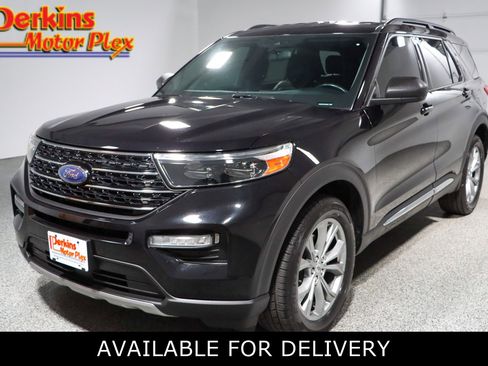 Used 2020 Ford Explorer XLT w/ Equipment Group 202A AWD/4WD image 1