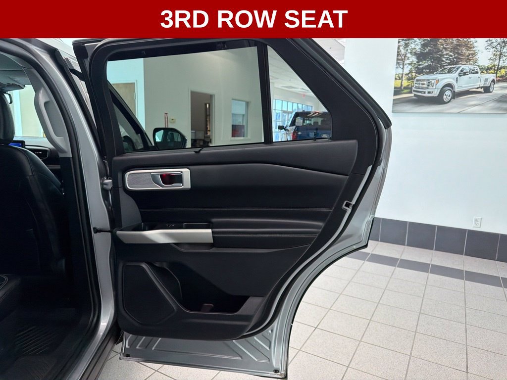 Used 2021 Ford Explorer Limited w/ Equipment Group 301A AWD/4WD image 20