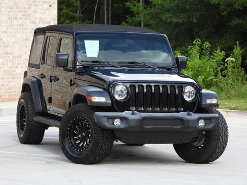 Used 2019 Jeep Wrangler Unlimited Sport S AWD/4WD image 16