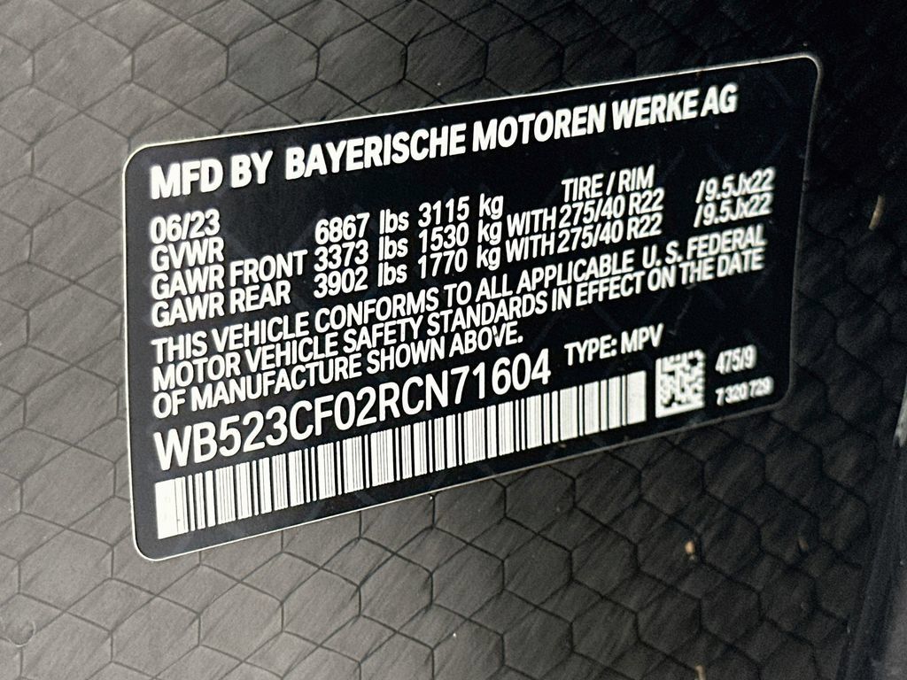 Used 2024 BMW iX xDrive50 w/ Premium Package AWD/4WD image 32