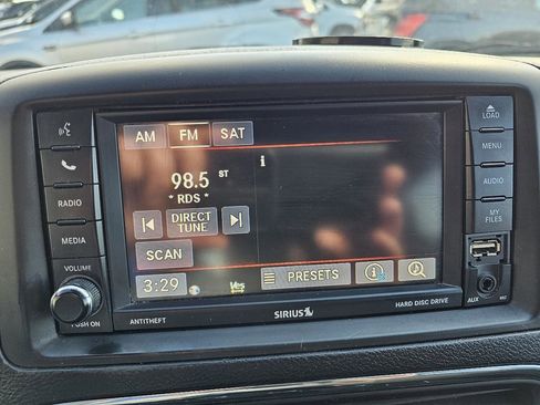 Used 2016 Dodge Grand Caravan SE image 15