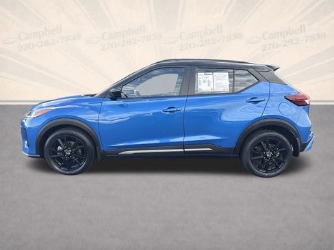 Used 2023 Nissan Kicks SR image 2