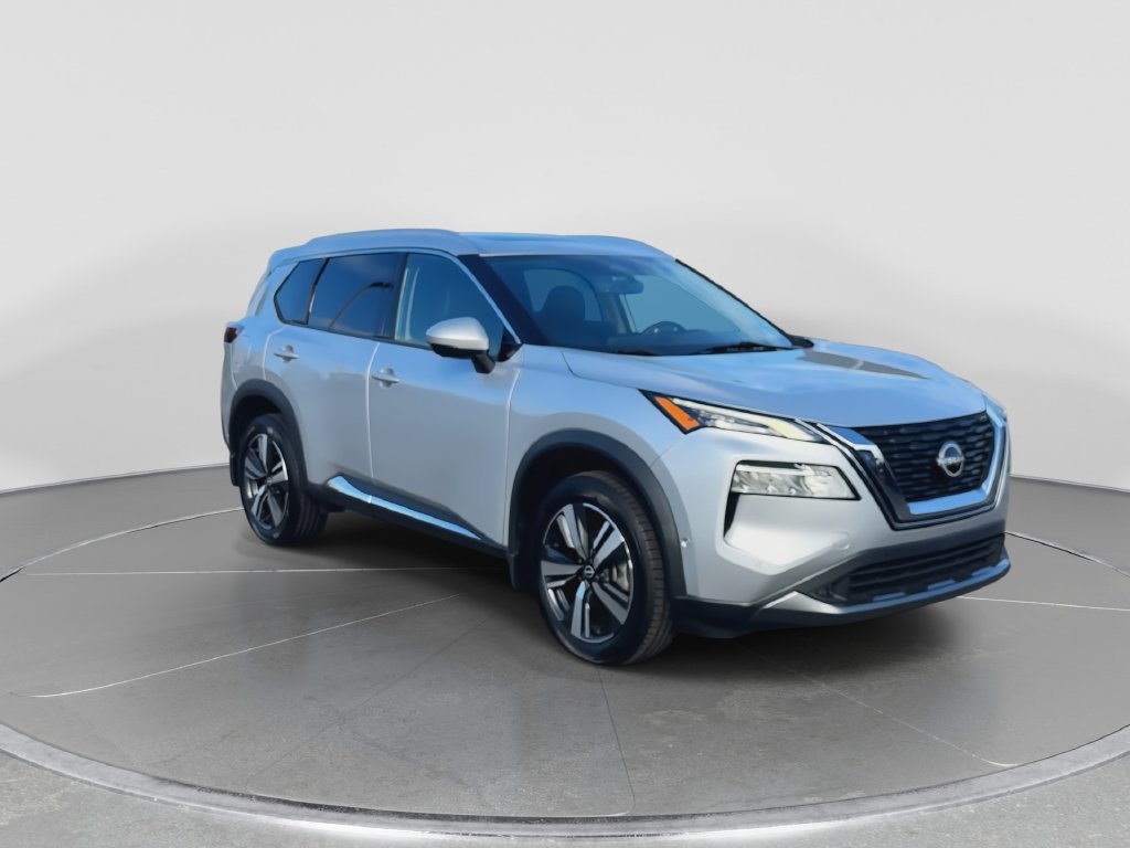 Used 2022 Nissan Rogue SL w/ SL Premium Package FWD image 2