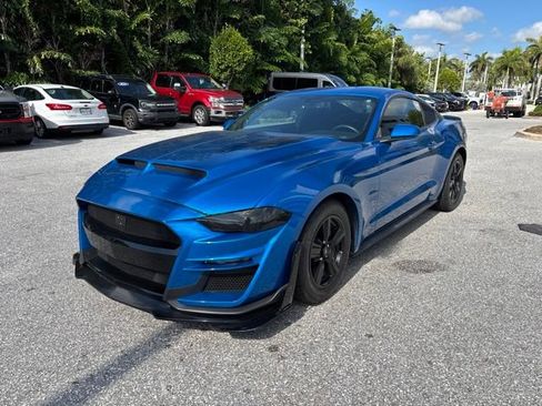 Used 2019 Ford Mustang Coupe RWD image 5