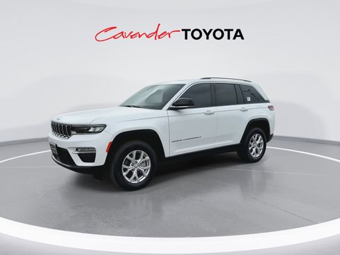 Used 2022 Jeep Grand Cherokee Limited image 4