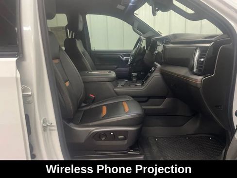 Used 2022 GMC Sierra 1500 AT4 w/ AT4 Preferred Package AWD/4WD image 12