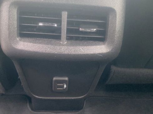 Certified 2023 Chevrolet Equinox RS image 27