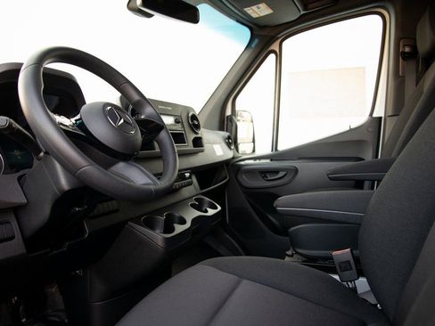 New 2025 Mercedes-Benz Sprinter 144 Cargo image 12