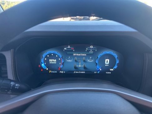 New 2025 Ford Bronco Base image 19