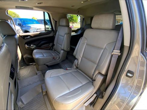Used 2018 Chevrolet Tahoe Premier AWD/4WD image 21