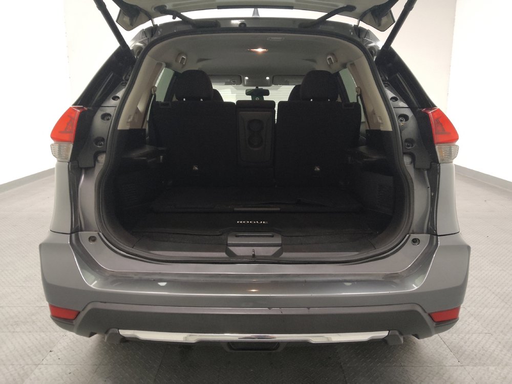 Used 2018 Nissan Rogue SV FWD image 29