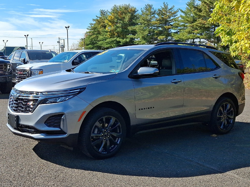Certified 2023 Chevrolet Equinox RS AWD/4WD image 3