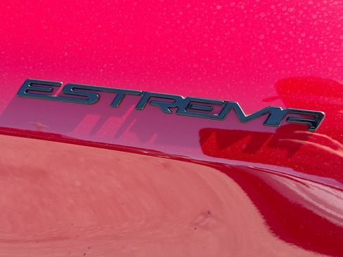 Used 2023 Alfa Romeo Giulia Estrema image 11