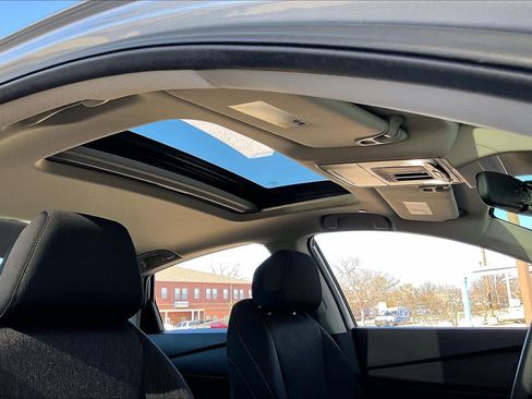 Used 2024 Honda Accord EX image 12