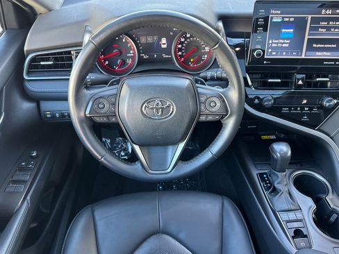 Used 2022 Toyota Camry XSE image 27