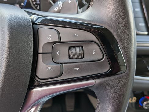 Used 2023 Buick Enclave Avenir w/ Avenir Technology Package AWD/4WD image 17