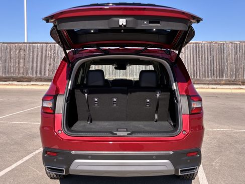 Certified 2025 Honda Pilot Touring image 37