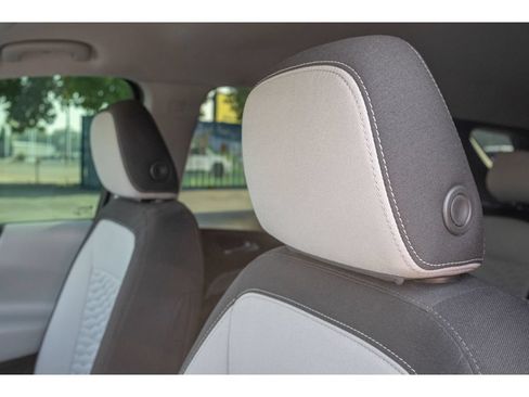 Used 2021 Chevrolet Equinox LT AWD/4WD image 17