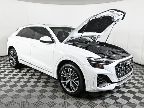 New 2025 Audi Q8 Premium image 35