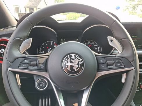 Used 2018 Alfa Romeo Stelvio Ti Sport AWD/4WD image 19