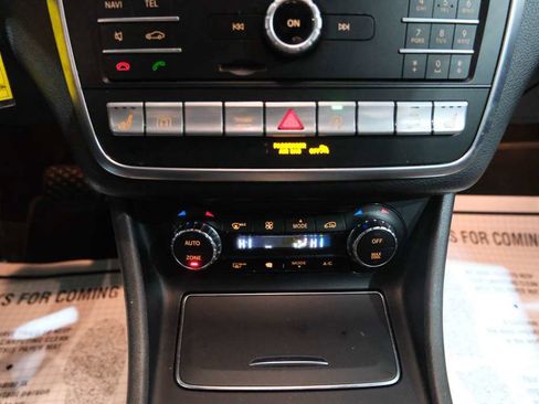 Used 2020 Mercedes-Benz GLA 250 4MATIC image 28