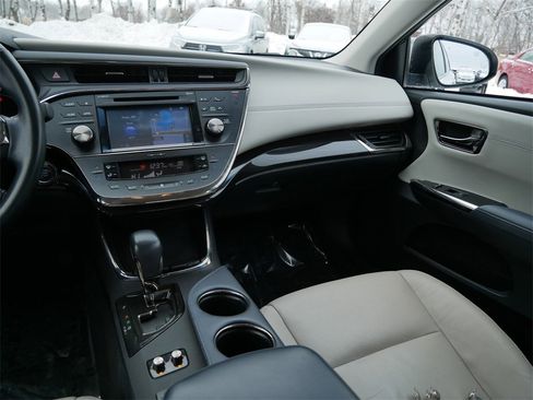Used 2015 Toyota Avalon XLE Touring image 14