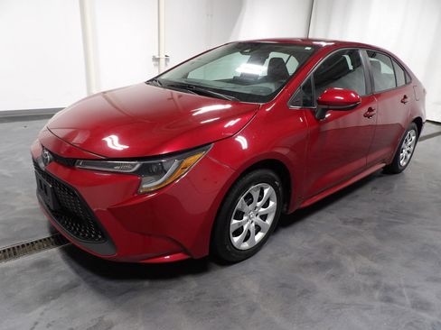 Used 2022 Toyota Corolla LE w/ Carpet Mat Package (TMS) image 3