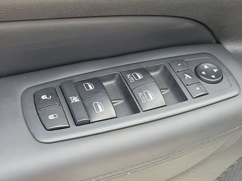 Used 2020 Jeep Grand Cherokee High Altitude AWD/4WD image 21