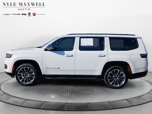 Used 2023 Jeep Wagoneer Series II w/ Premium Group I RWD image 13