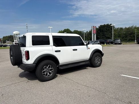 Used 2025 Ford Bronco Badlands AWD/4WD image 3
