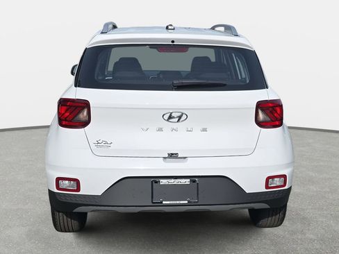 New 2026 Hyundai Venue SEL FWD image 6