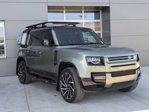 Certified 2024 Land Rover Defender 110 X-Dynamic SE image 3