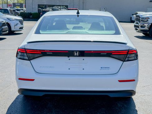 Used 2025 Honda Accord Sport image 8
