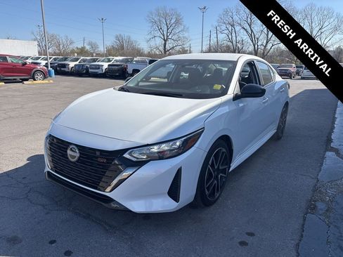 Used 2025 Nissan Sentra SR image 4
