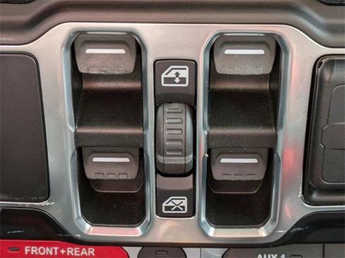 Certified 2021 Jeep Wrangler Unlimited Rubicon w/ Steel Bumper Group image 23