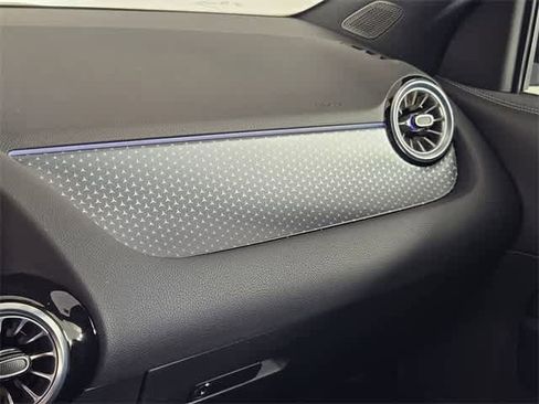 Certified 2025 Mercedes-Benz GLA 250 4MATIC image 35